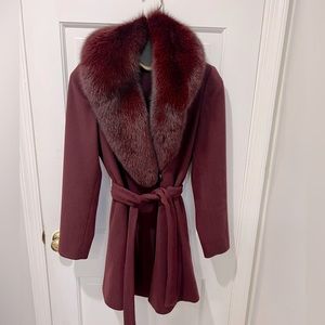 Caruana saga fur 100% Loro Piana wool coat with real saga fox fur from Finland.
